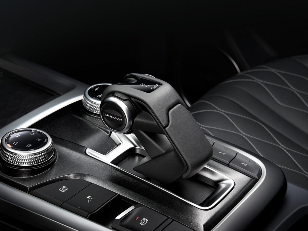 ���� TANK 300