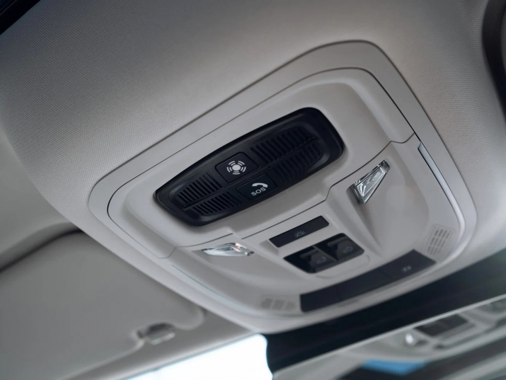 ���� TANK 300