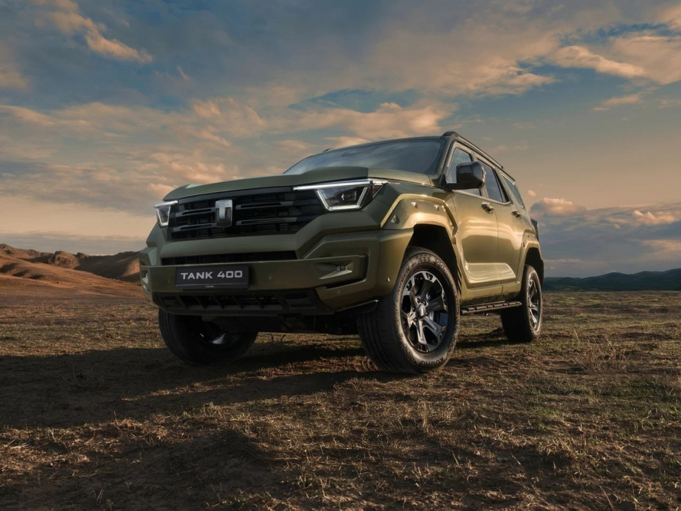 ���� TANK 400