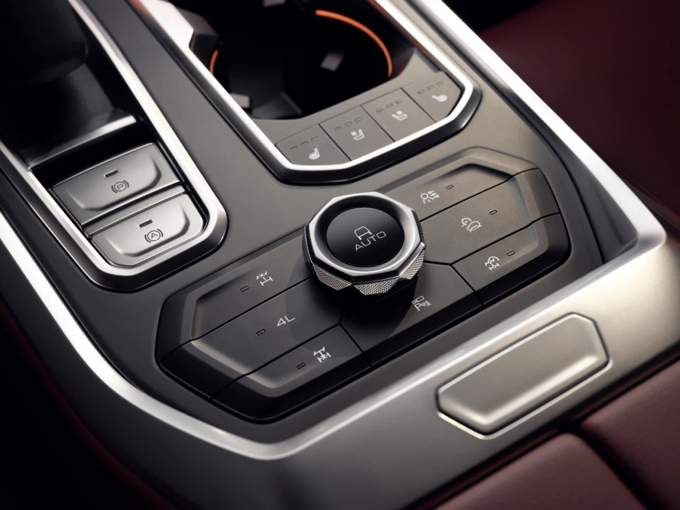 ���� TANK 400