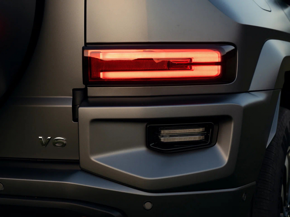 ���� TANK 700