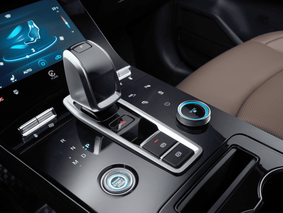 ���� XCITE X-Cross 8