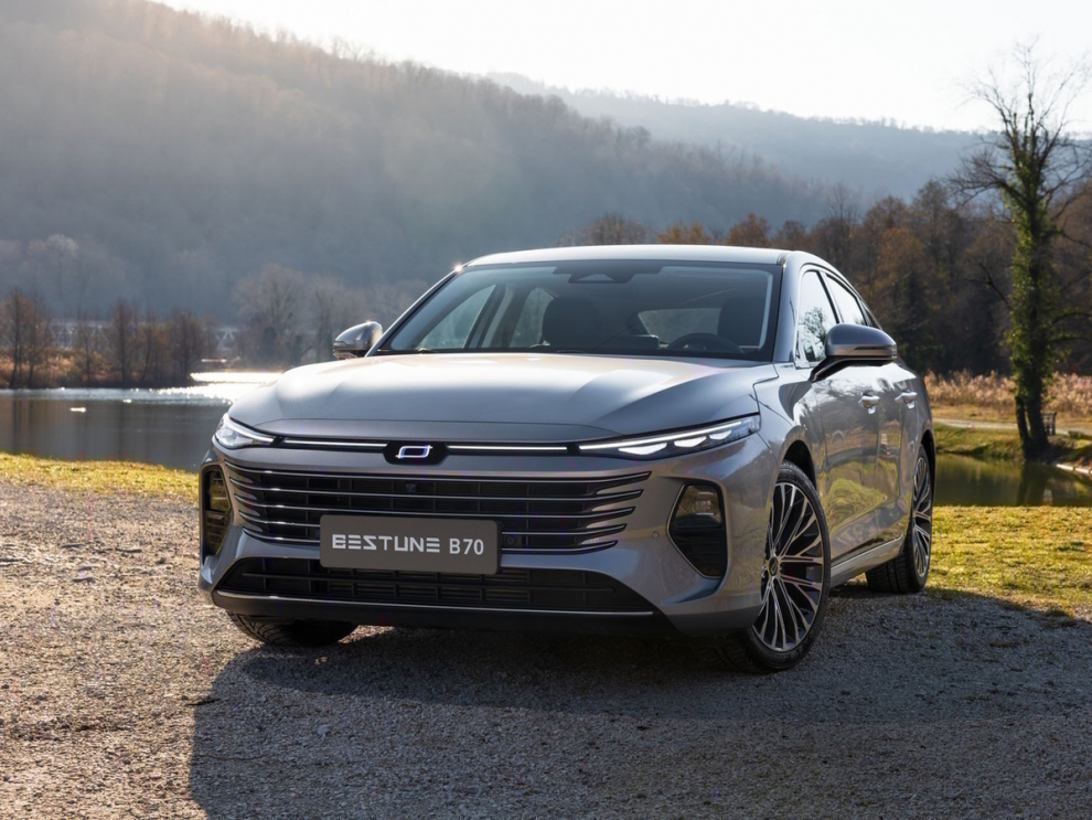 ���� FAW Bestune B70 New