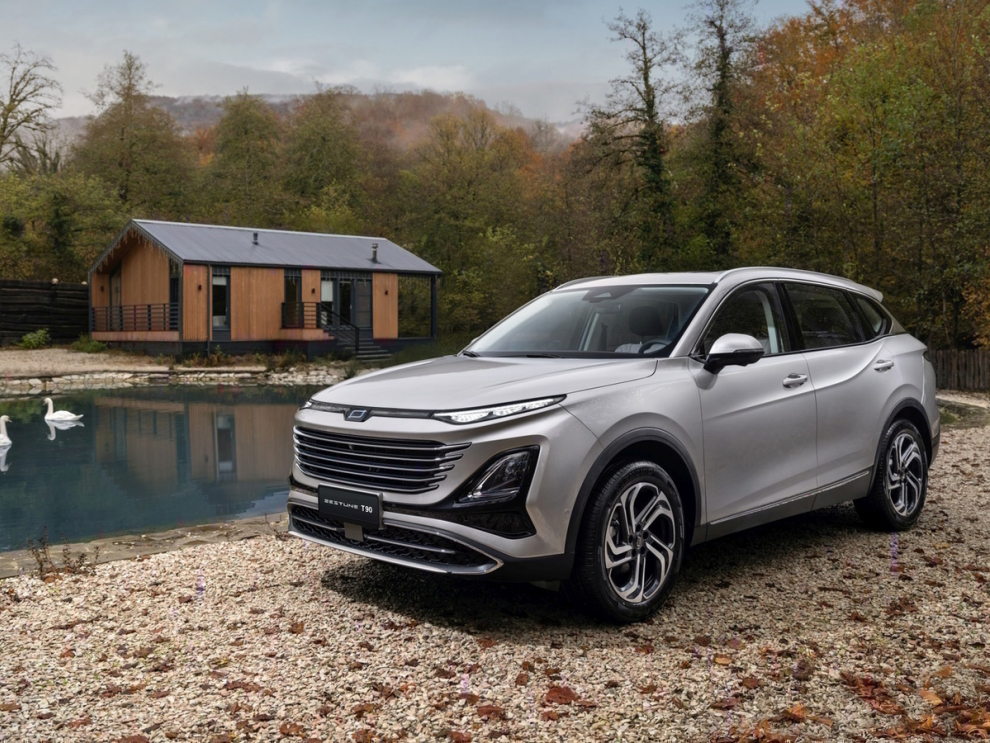 ���� FAW Bestune T90