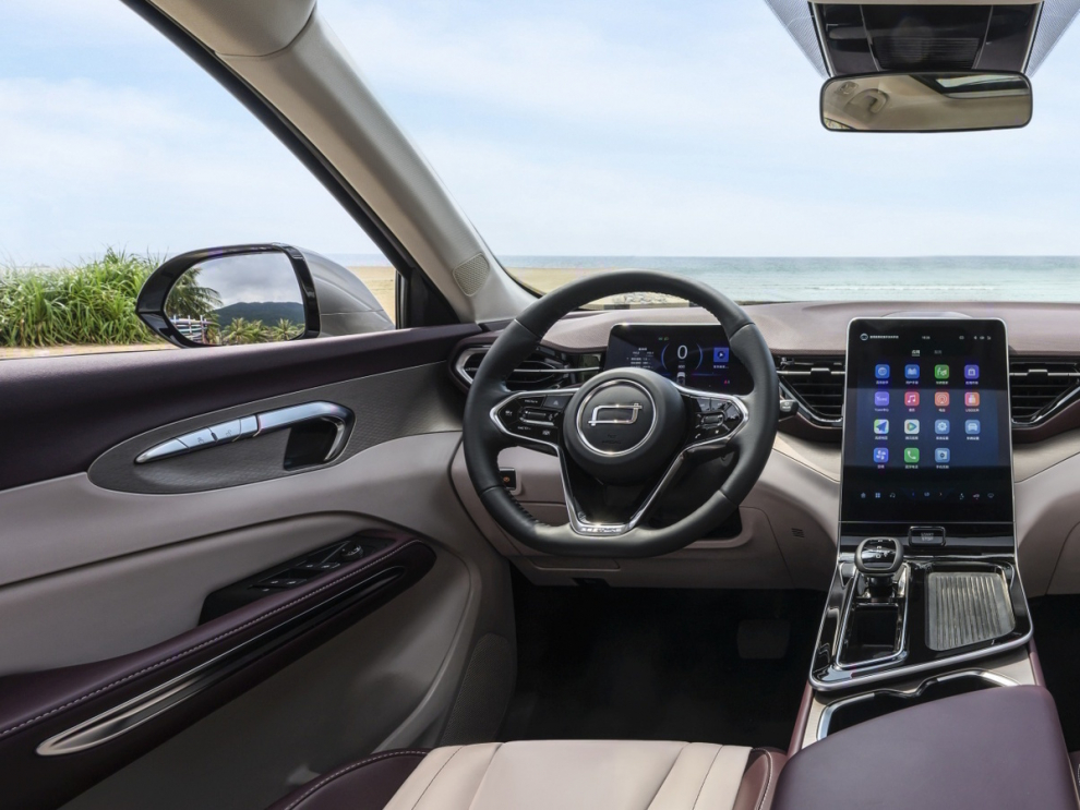 ���� FAW Bestune T90