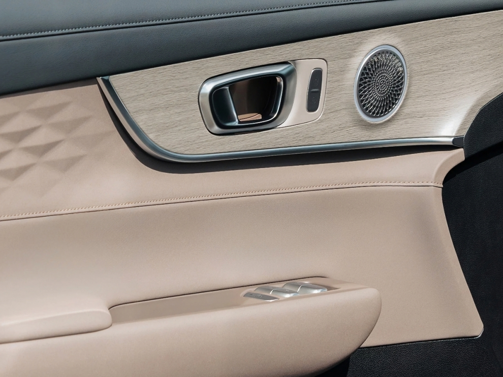 ���� TENET T8