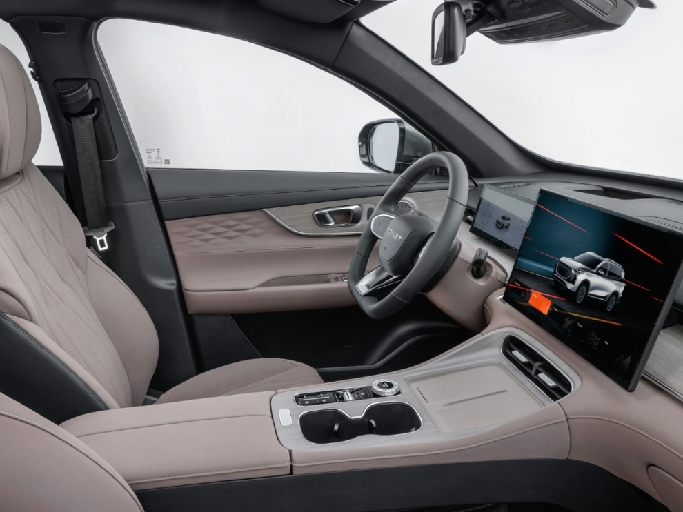 ���� TENET T8